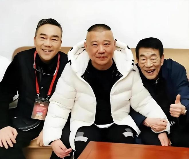 杨议悼念父亲杨少华 晚年带货引发争议