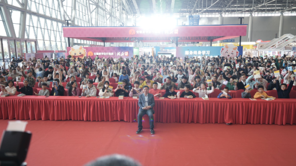 51我要配资 “动物小说大王”沈石溪黄山书会与新安小记者面对面 解锁创作与阅读密码